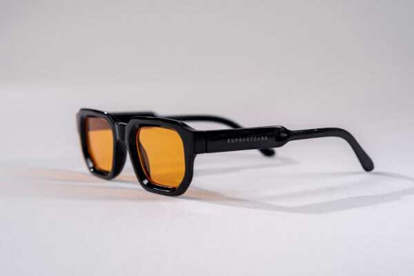 Black lava - Image 3